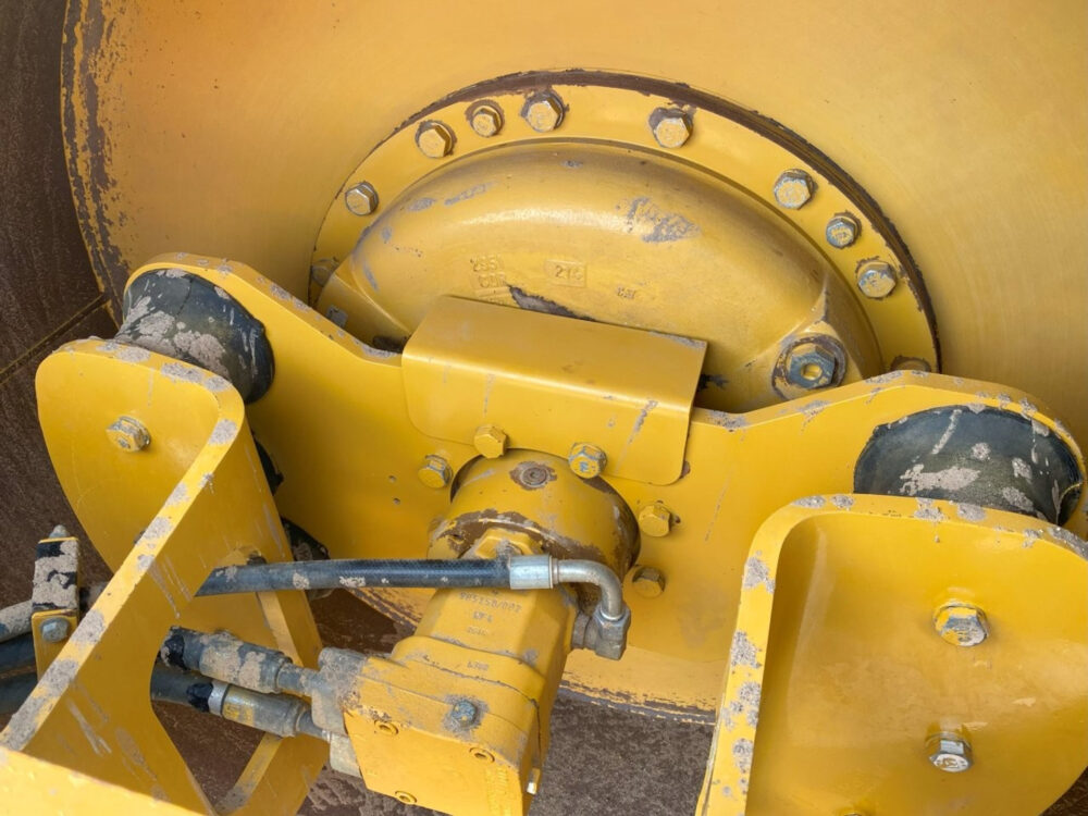 Caterpillar CS64B wals