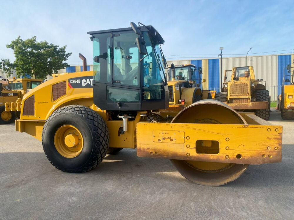Caterpillar CS64B wals