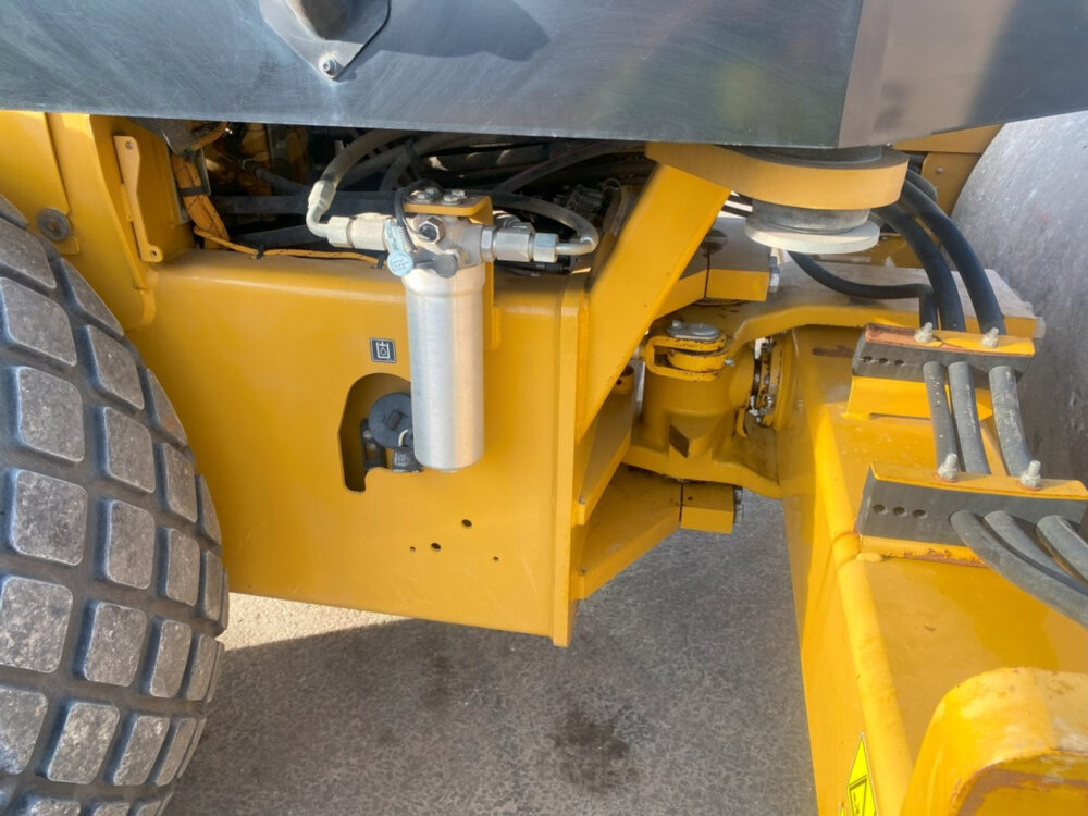 Caterpillar CS64B wals