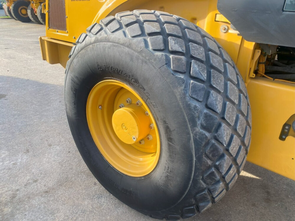 Caterpillar CS64B wals
