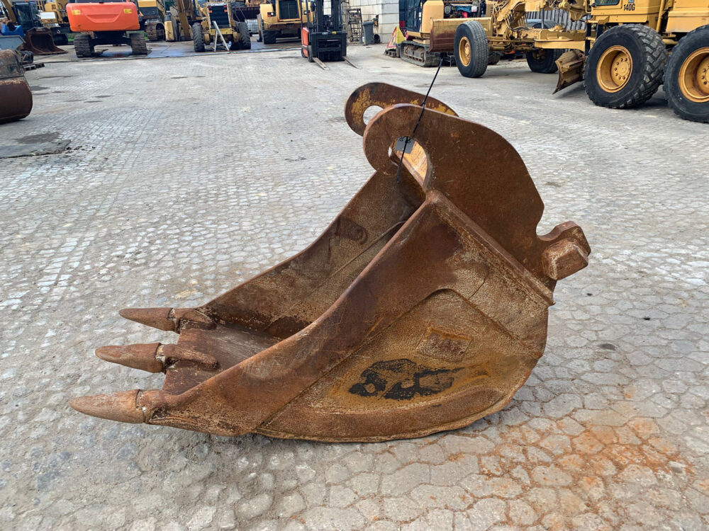 CAT Sleuvenbak 700mm Verachtert CW45s