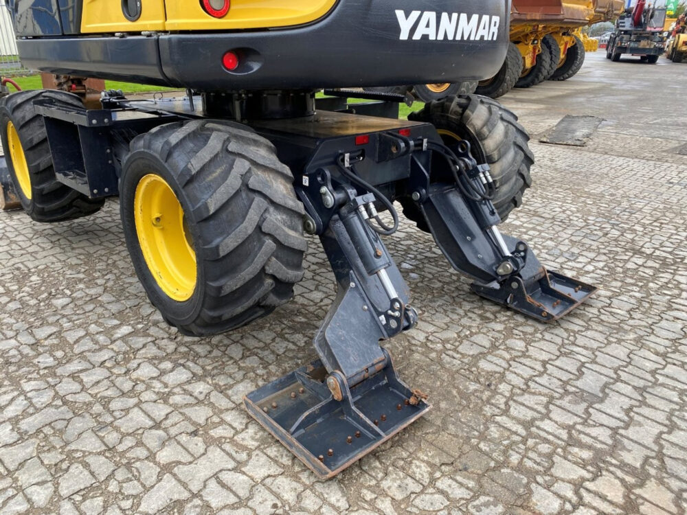 Yanmar B95W mobiele graafmachine