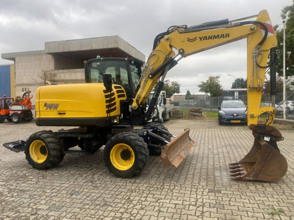 Yanmar B95W mobiele graafmachine