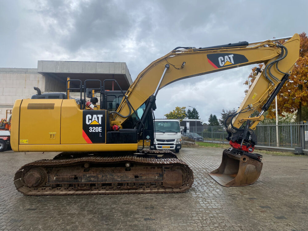 Caterpillar 320 EL rupsgraafmachine