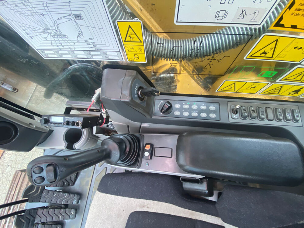 Caterpillar 320 EL rupsgraafmachine