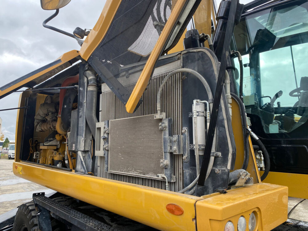 Caterpillar M316F mobiele graafmachine
