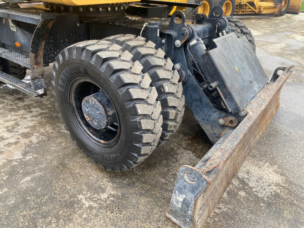 Caterpillar M316F mobiele graafmachine