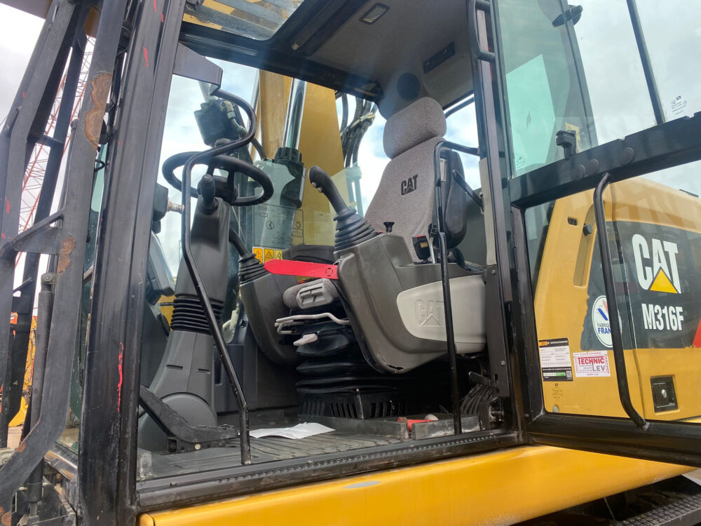 Caterpillar M316F mobiele graafmachine