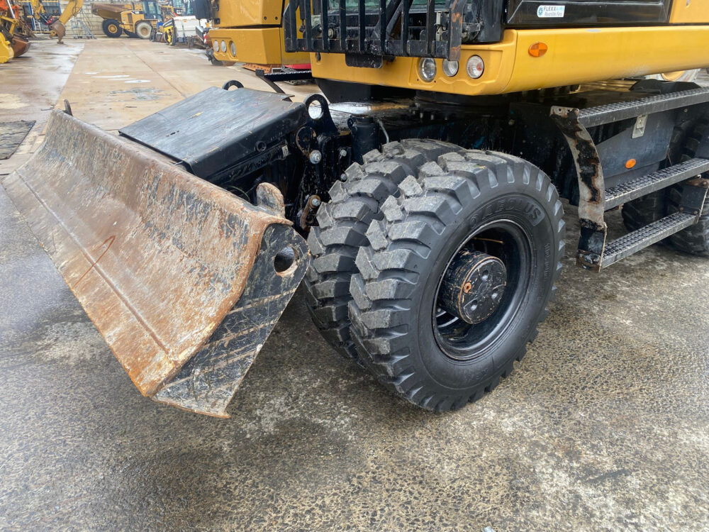 Caterpillar M316F mobiele graafmachine