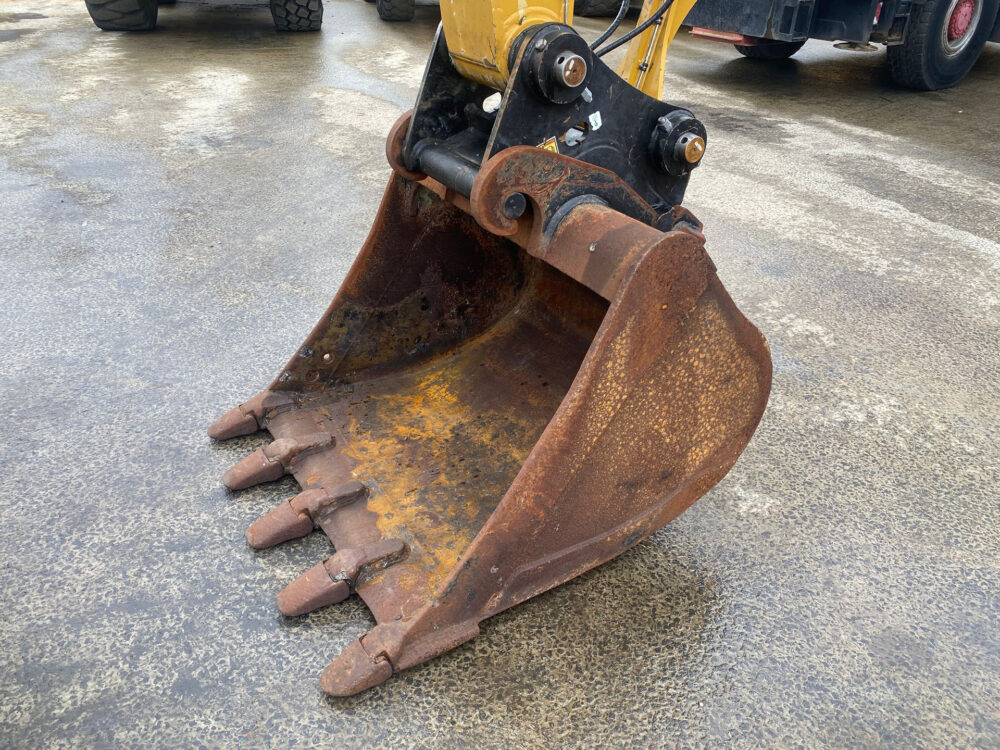 Caterpillar M316F mobiele graafmachine