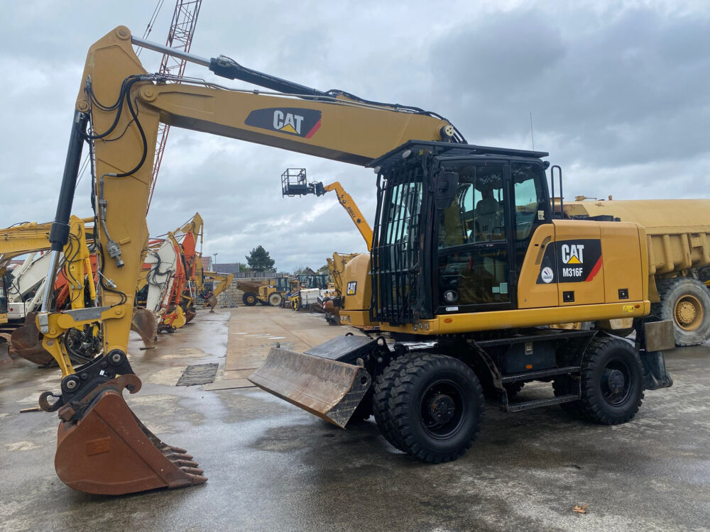Caterpillar M316F mobiele graafmachine