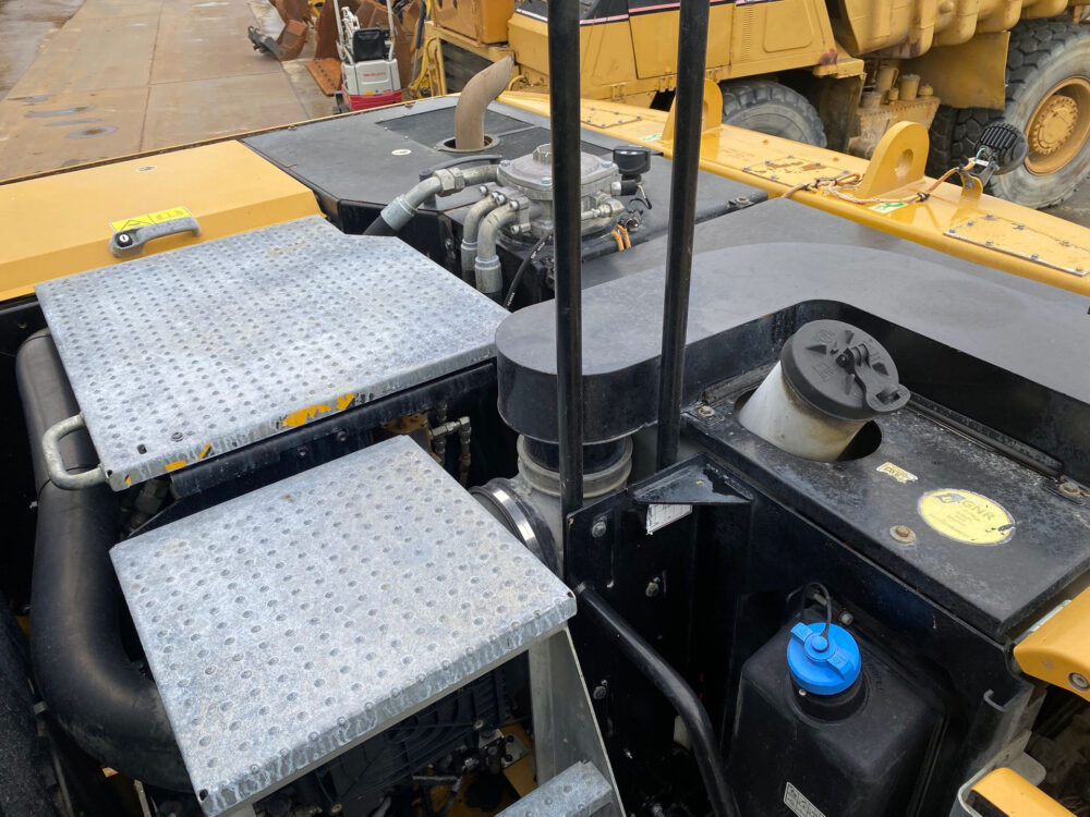 Caterpillar M316F mobiele graafmachine