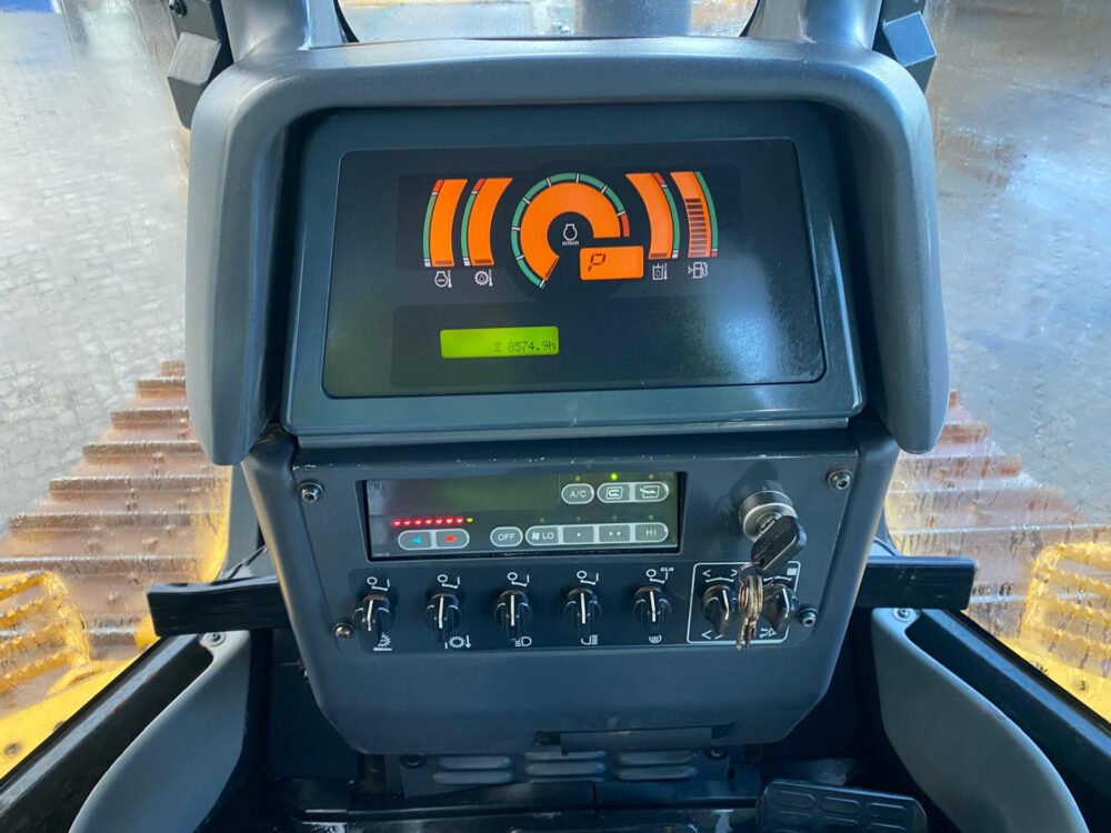 Komatsu D61 EX-15E0 bulldozer