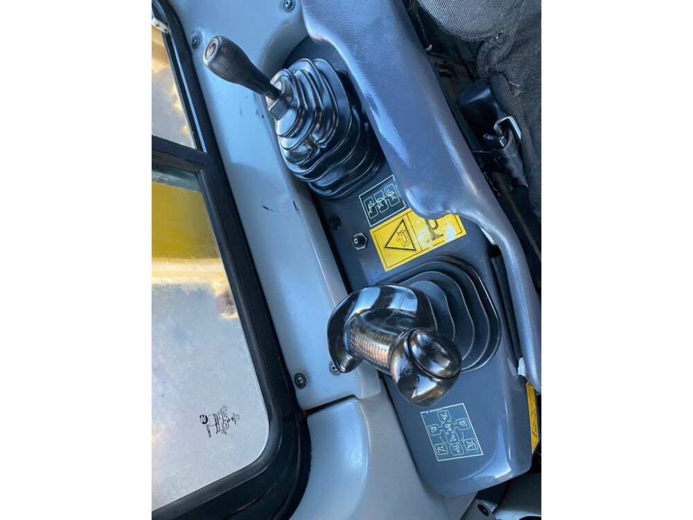 Komatsu D61 EX-15E0 bulldozer