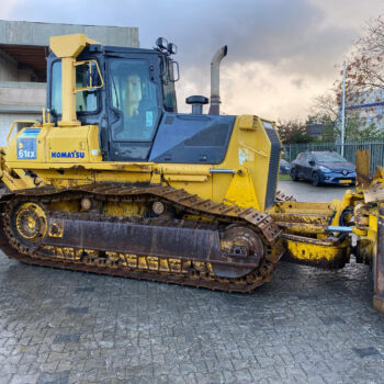 Komatsu D61 EX-15E0 bulldozer