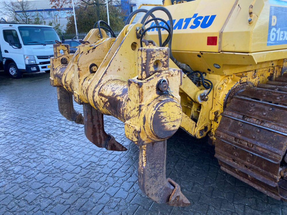Komatsu D61 EX-15E0 bulldozer