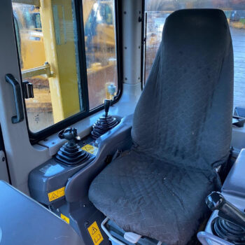 Komatsu D61 EX-15E0 bulldozer