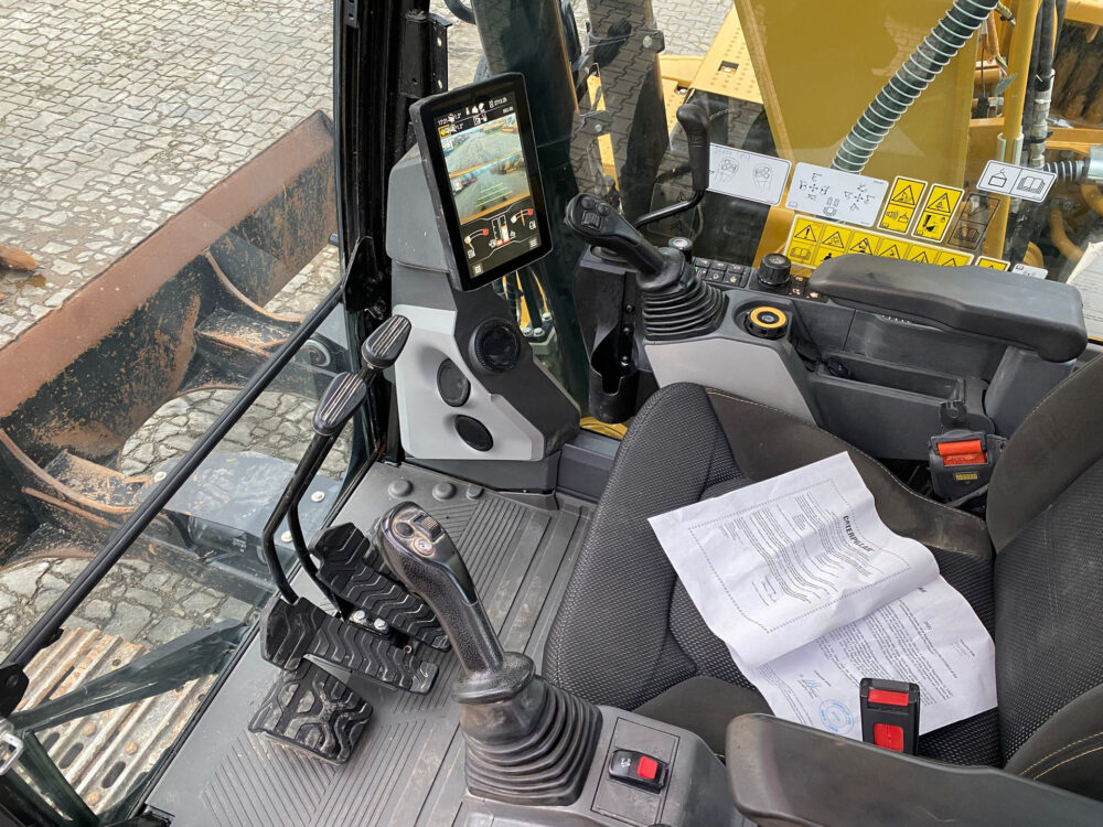 Caterpillar 315 07B NG rupsgraafmachine