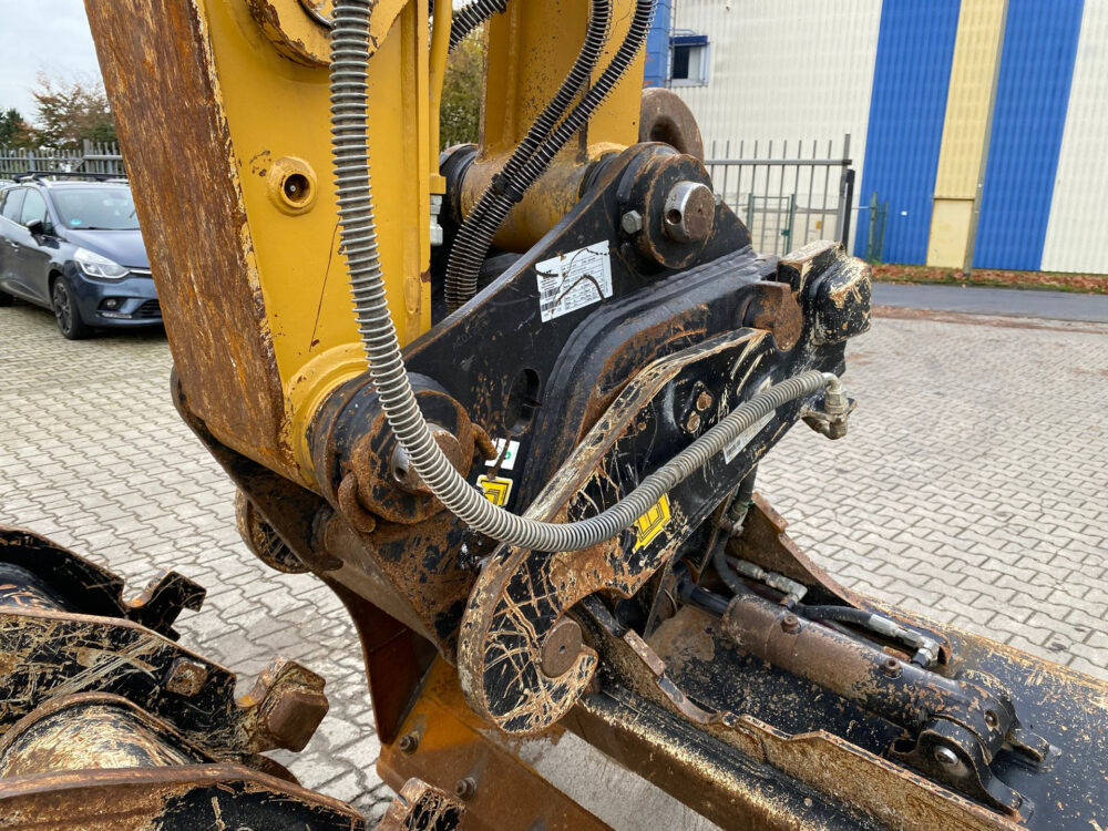 Caterpillar 315 07B NG rupsgraafmachine