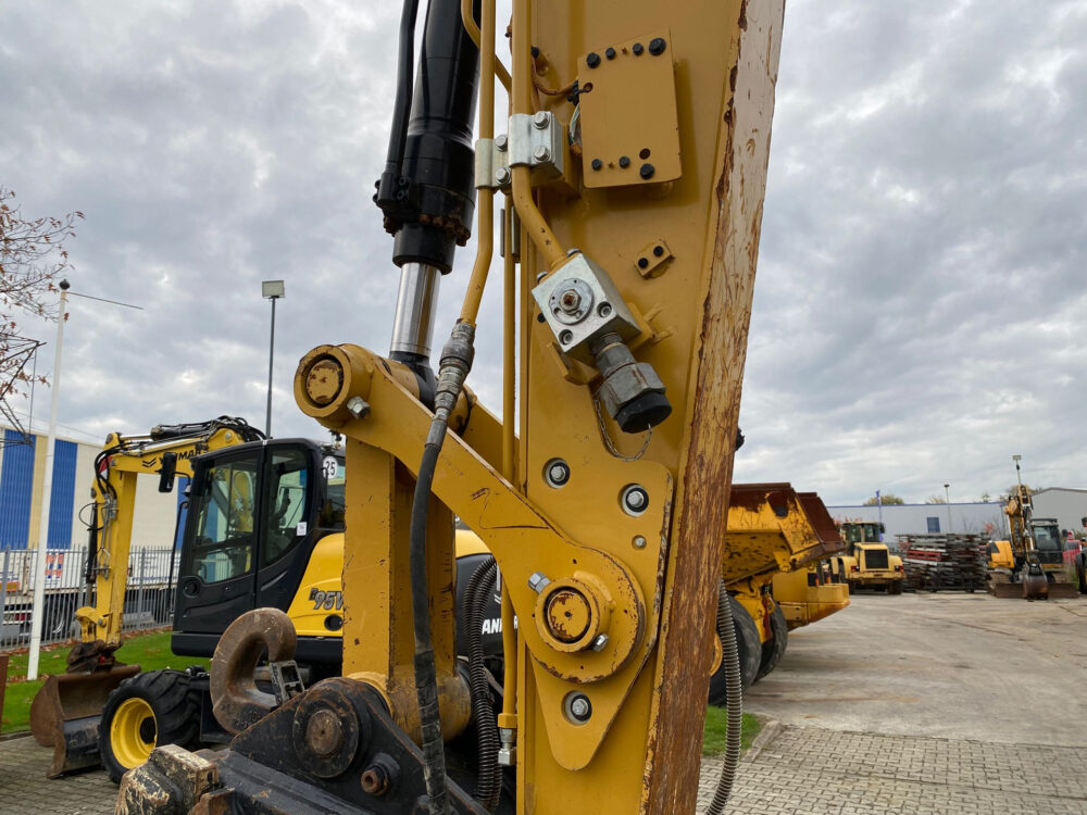 Caterpillar 315 07B NG rupsgraafmachine