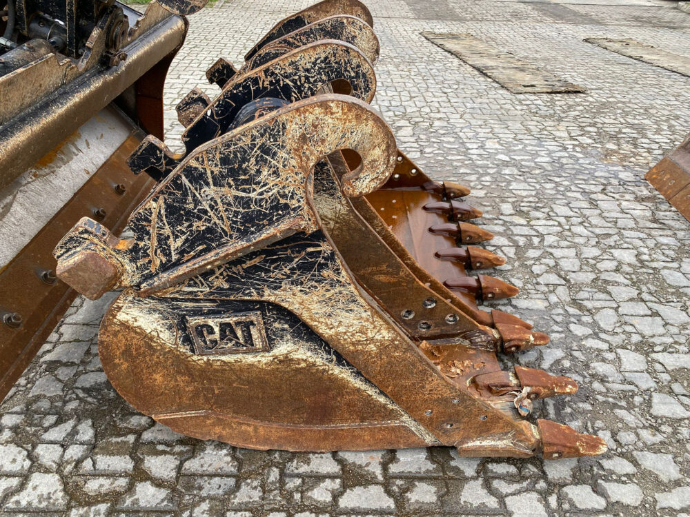 Caterpillar 315 07B NG rupsgraafmachine