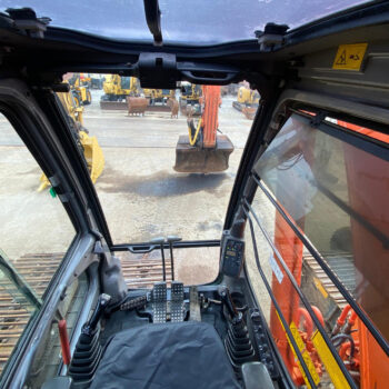 Hitachi ZX 225 USRLC rupsgraafmachine