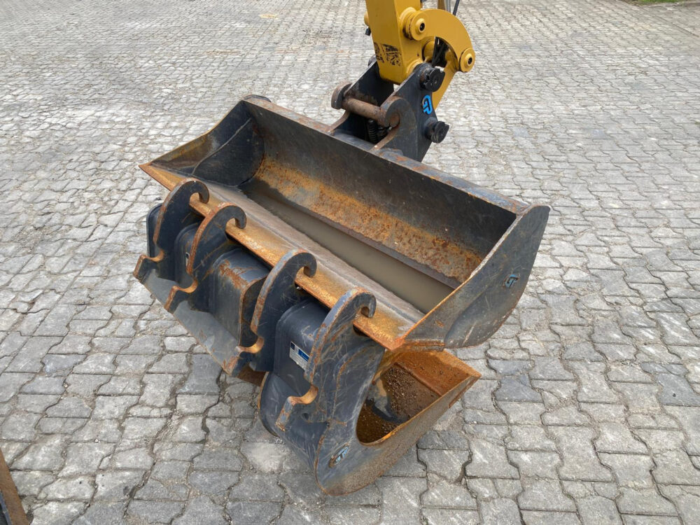 Caterpillar 302.7CR Next Gen minigraver