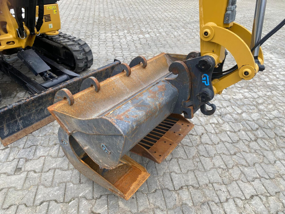 Caterpillar 302.7CR Next Gen minigraver