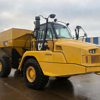 Caterpillar 725C2 6×6 dumper