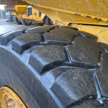 Caterpillar 725C2 6×6 dumper