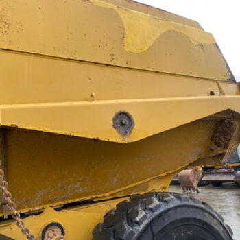 Caterpillar 725C2 6×6 dumper
