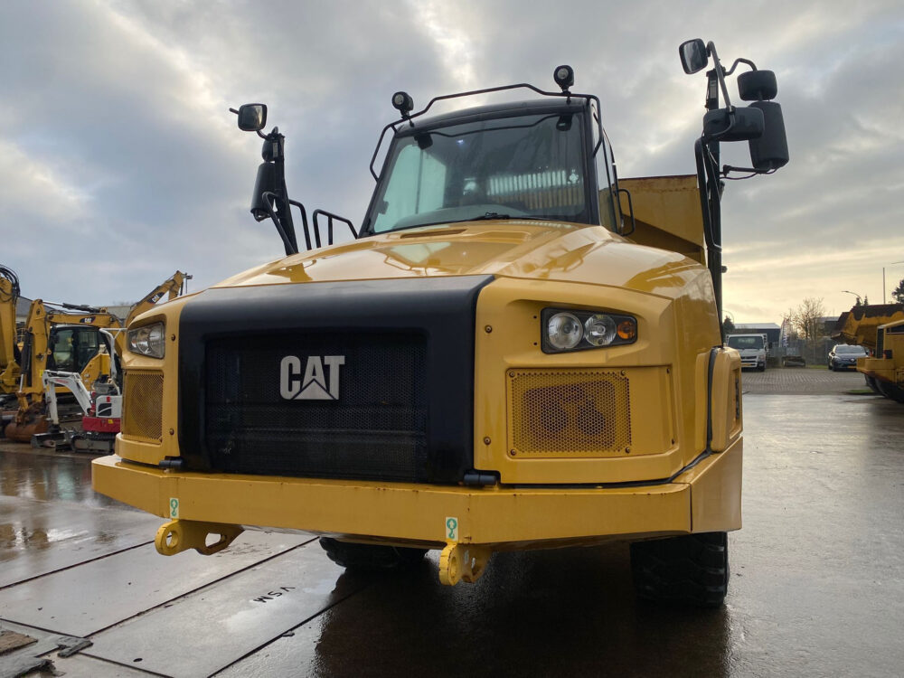 Caterpillar 725C2 6×6 dumper