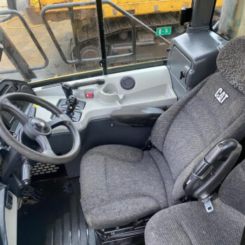 Caterpillar 725C2 6×6 dumper