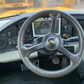 Caterpillar 725C2 6×6 dumper