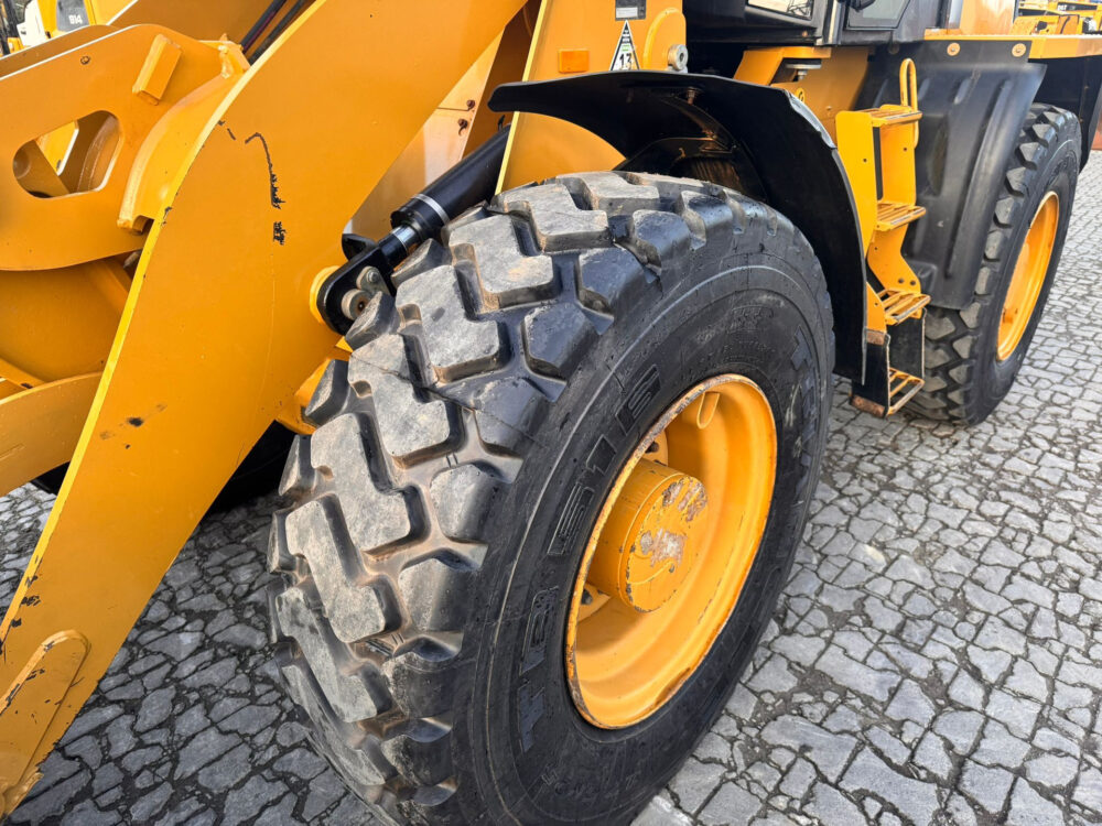 Caterpillar 914M wiellader