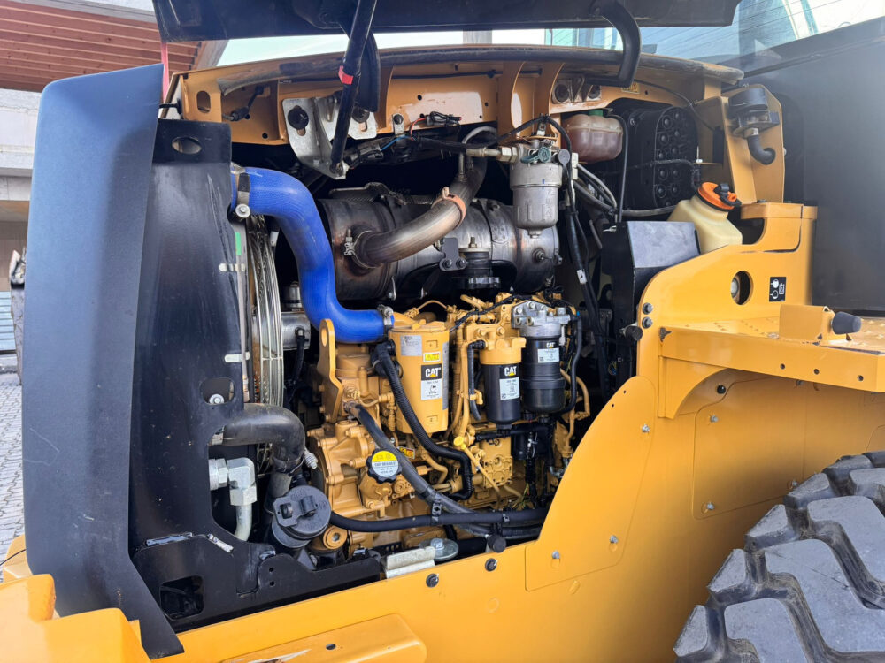 Caterpillar 914M wiellader