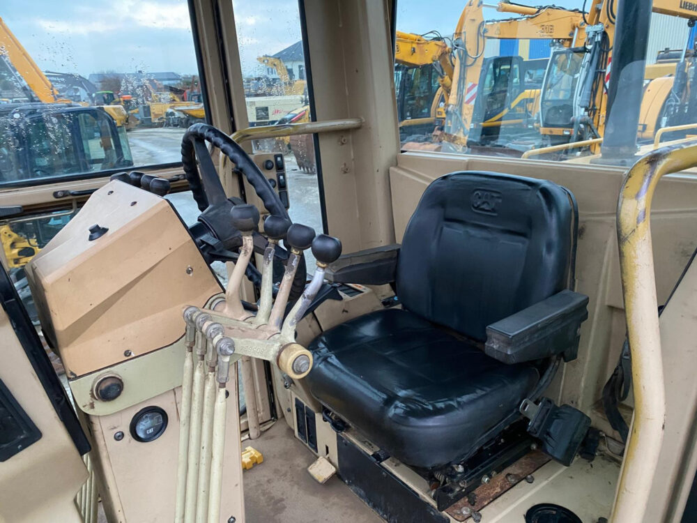 Caterpillar 140 H Grader