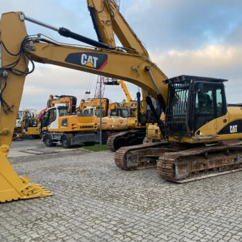 Caterpillar 323 D rupsgraafmachine
