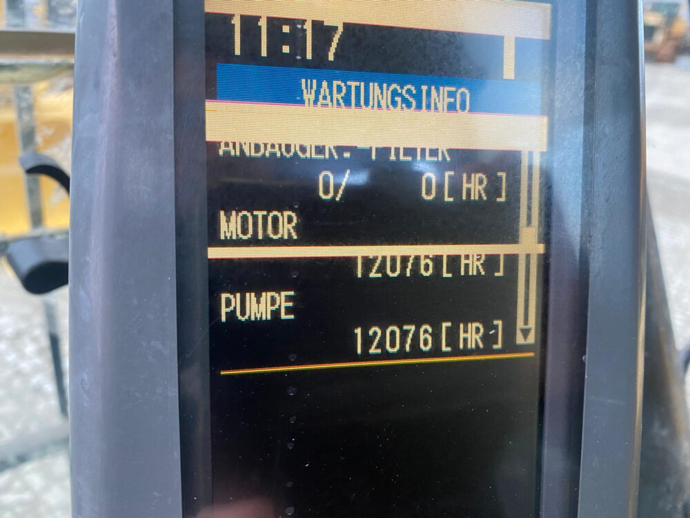 Caterpillar 323 D rupsgraafmachine