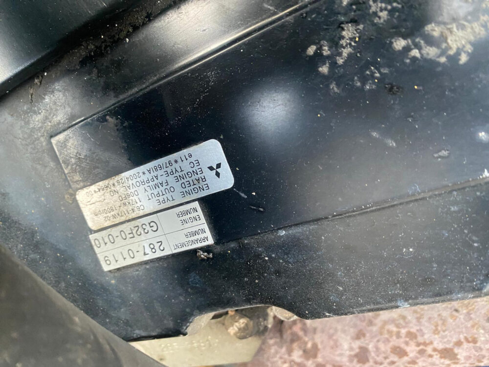 Caterpillar 323 D rupsgraafmachine