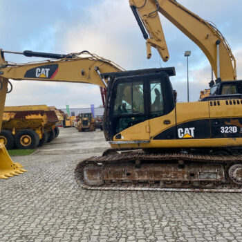 Caterpillar 323 D rupsgraafmachine