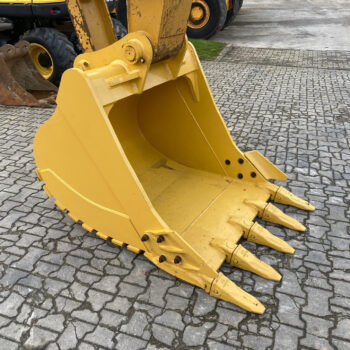 Caterpillar 323 D rupsgraafmachine