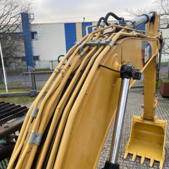 Caterpillar 323 D rupsgraafmachine