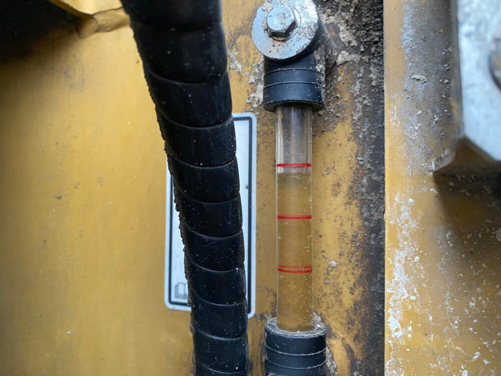 Caterpillar 323 D rupsgraafmachine