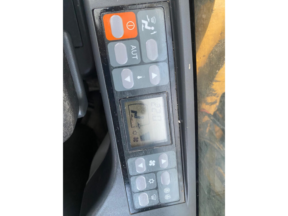 Caterpillar 323 D rupsgraafmachine