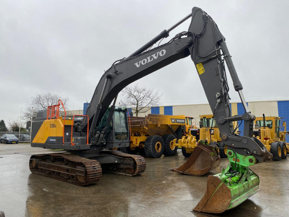 Volvo EC300 ENL rupsgraafmachine