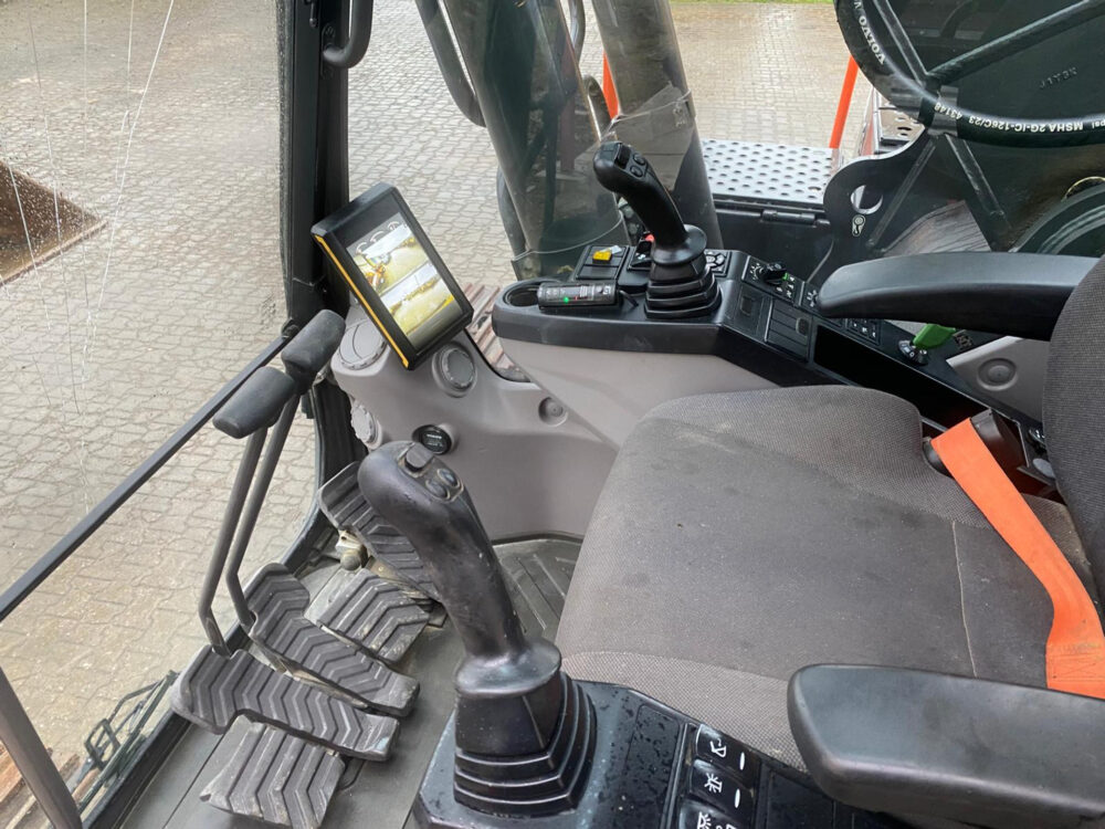 Volvo EC300 ENL rupsgraafmachine