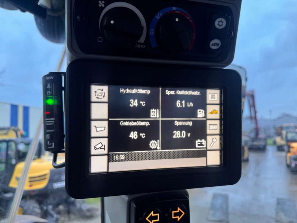 Caterpillar 966M wiellader