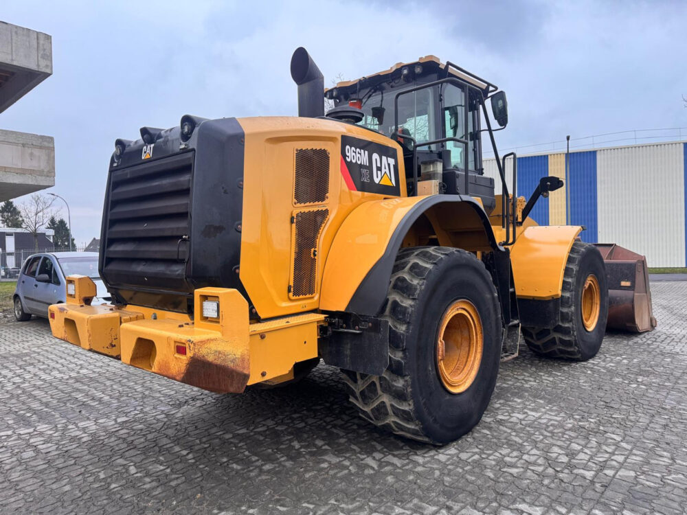 Caterpillar 966M wiellader