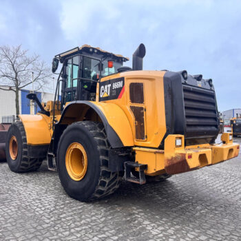 Caterpillar 966M wiellader